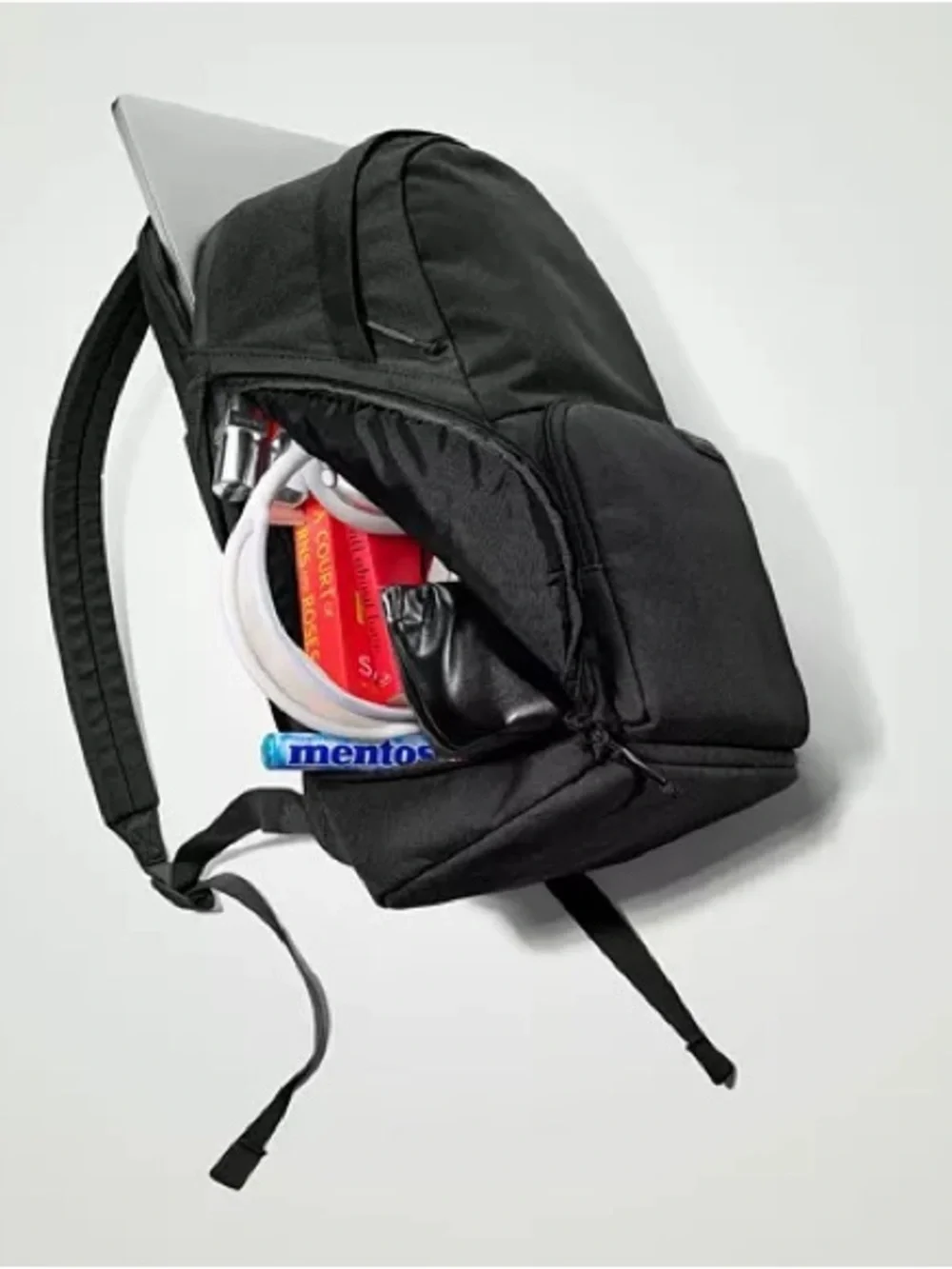 Brevité The Black Backpack in Black